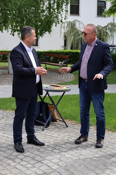 2025-04-22 10-59-18 - 1I5A2577